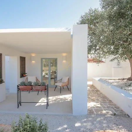 Td Marlù Luxury Trulli Experience With Stunning Pool Villa Castellana Grotte