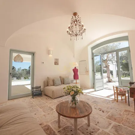 Td Marlù Luxury Trulli Experience With Stunning Pool Villa *