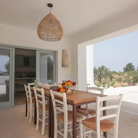 Td Marlu Luxury Trulli Experience With Stunning Pool