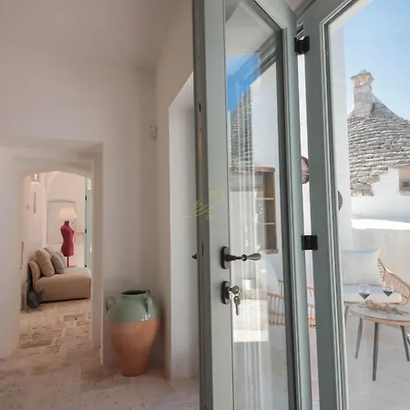 Td Marlu Luxury Trulli Experience With Stunning Pool *