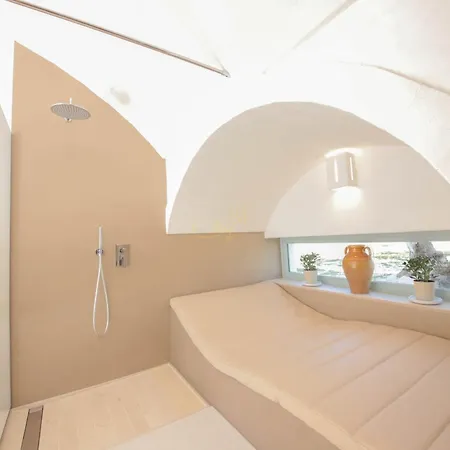 Td Marlu Luxury Trulli Experience With Stunning Pool *