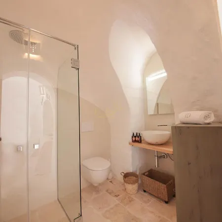 Td Marlu Luxury Trulli Experience With Stunning Pool *